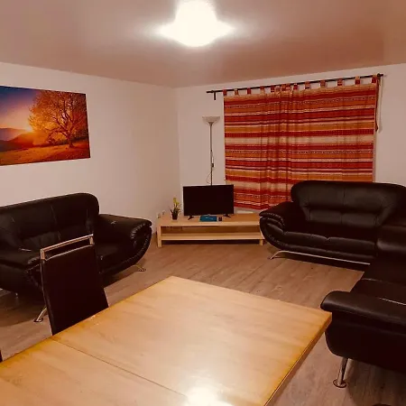 Apartamento Stayhere24 Grosse Monteur- Und Mit 3 Schlafzimmern Schkeuditz