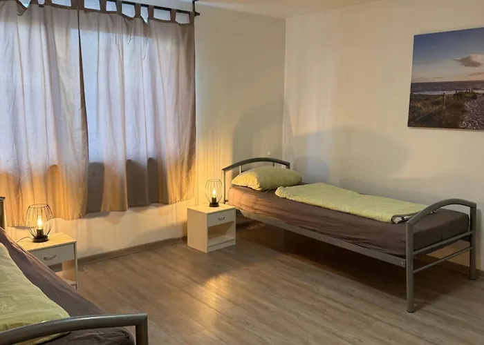 Apartamento Stayhere24 Grosse Monteur- Und Mit 3 Schlafzimmern
